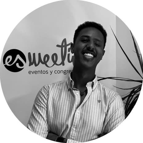 Retrato de Kalabe Adane, del equipo de Esmeeting.